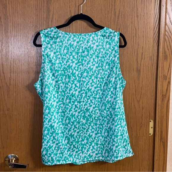 NWOT Chico’s Watercolor Blouse - Picture 4 of 5